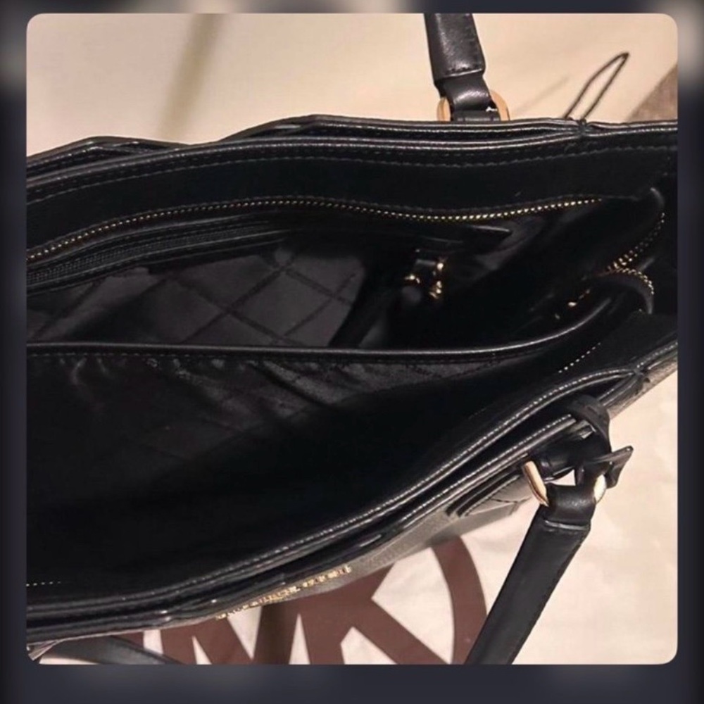 MICHAEL KORS BUNDLE - Picture 5 of 8